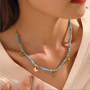 Necklace gold and blue